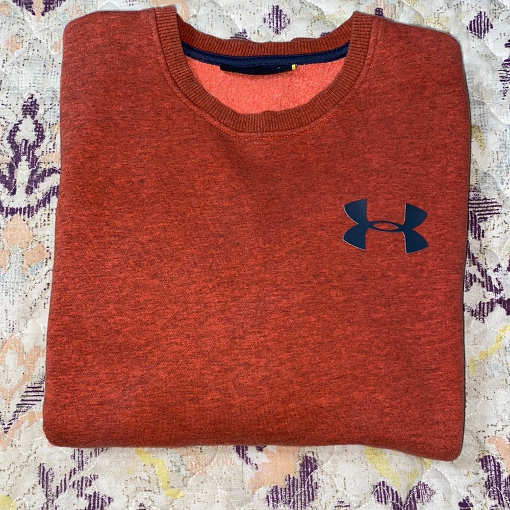 Under Armour sweatshirt